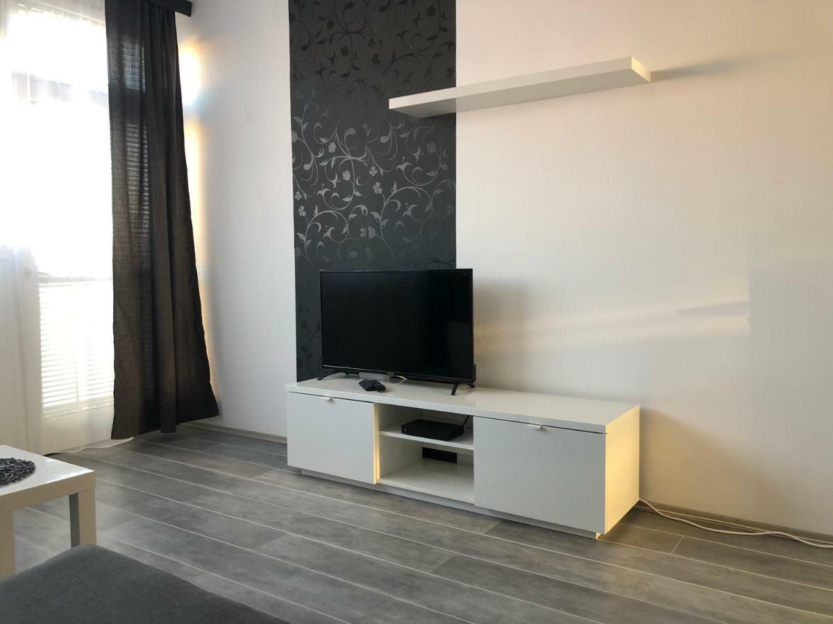 Dave Apartman Szeged Exterior photo